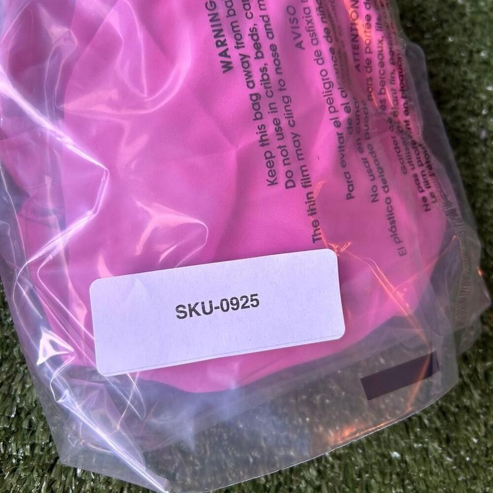Nike Women's Pink Shorts - Picture 8 of 8